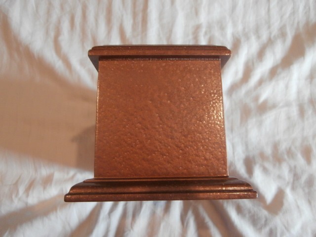 Pet Urn for dogs or cats (wooden)