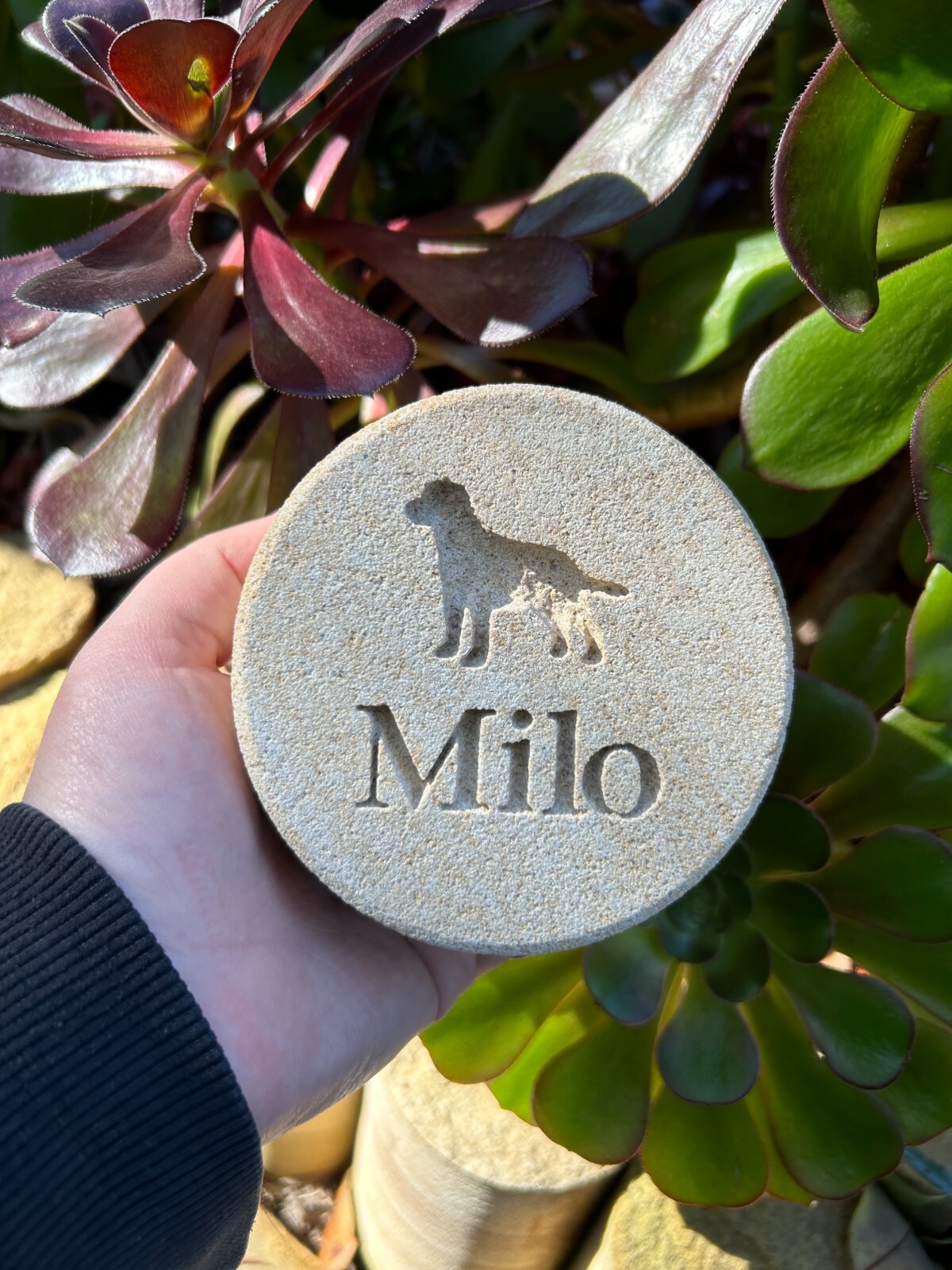 Memorial Labrador Keepsake – Sandstone – Personalised