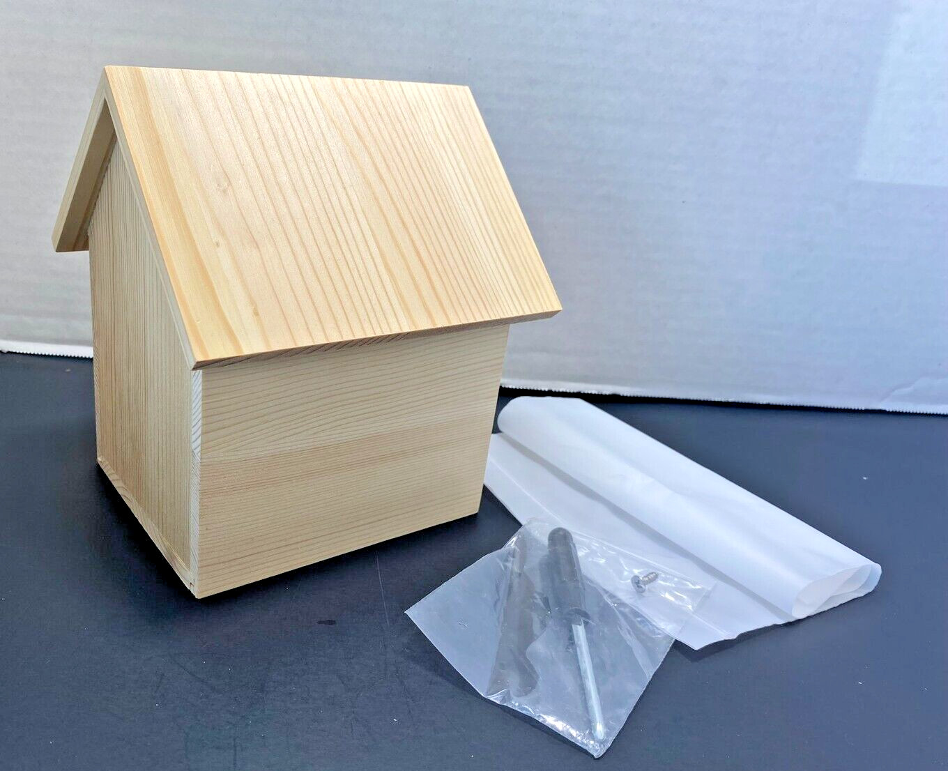 New Wooden Pet Urn Light Colored Heart Shaped Window Pet Urn