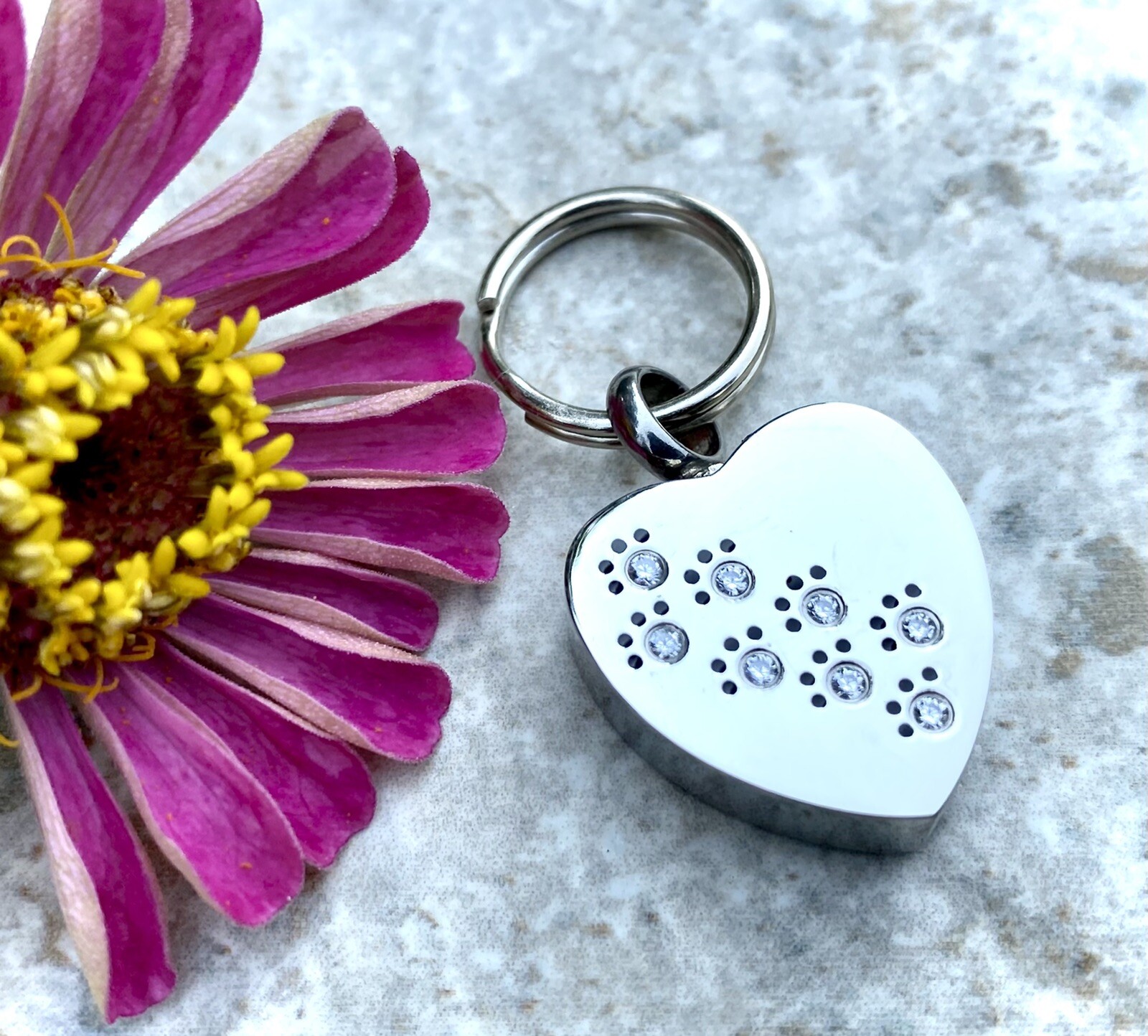 Pet Cremation Necklace Jewelry Pendant Urn for Ashes Dog Cat Crystal Paw Prints