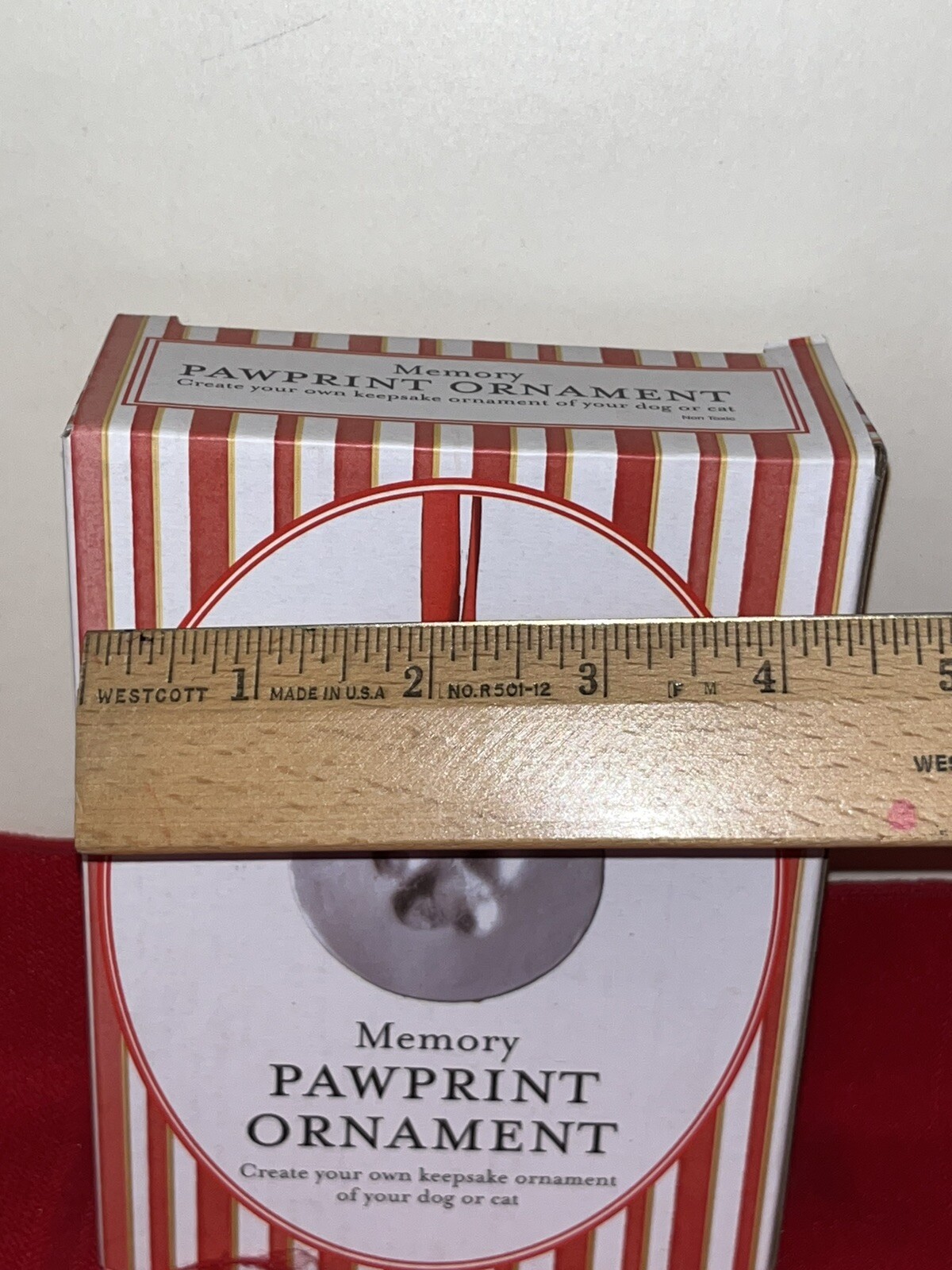 NIB MEMORY PET PAW PRINT KEEPSAKE ORNAMENT FOR DOG OR CAT 2 SIZES