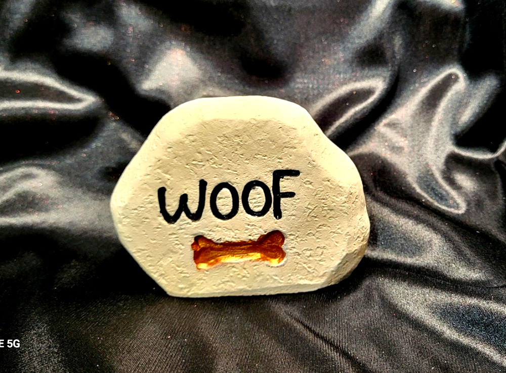 Small Stone Pet Memorial Marker-3×3.25″