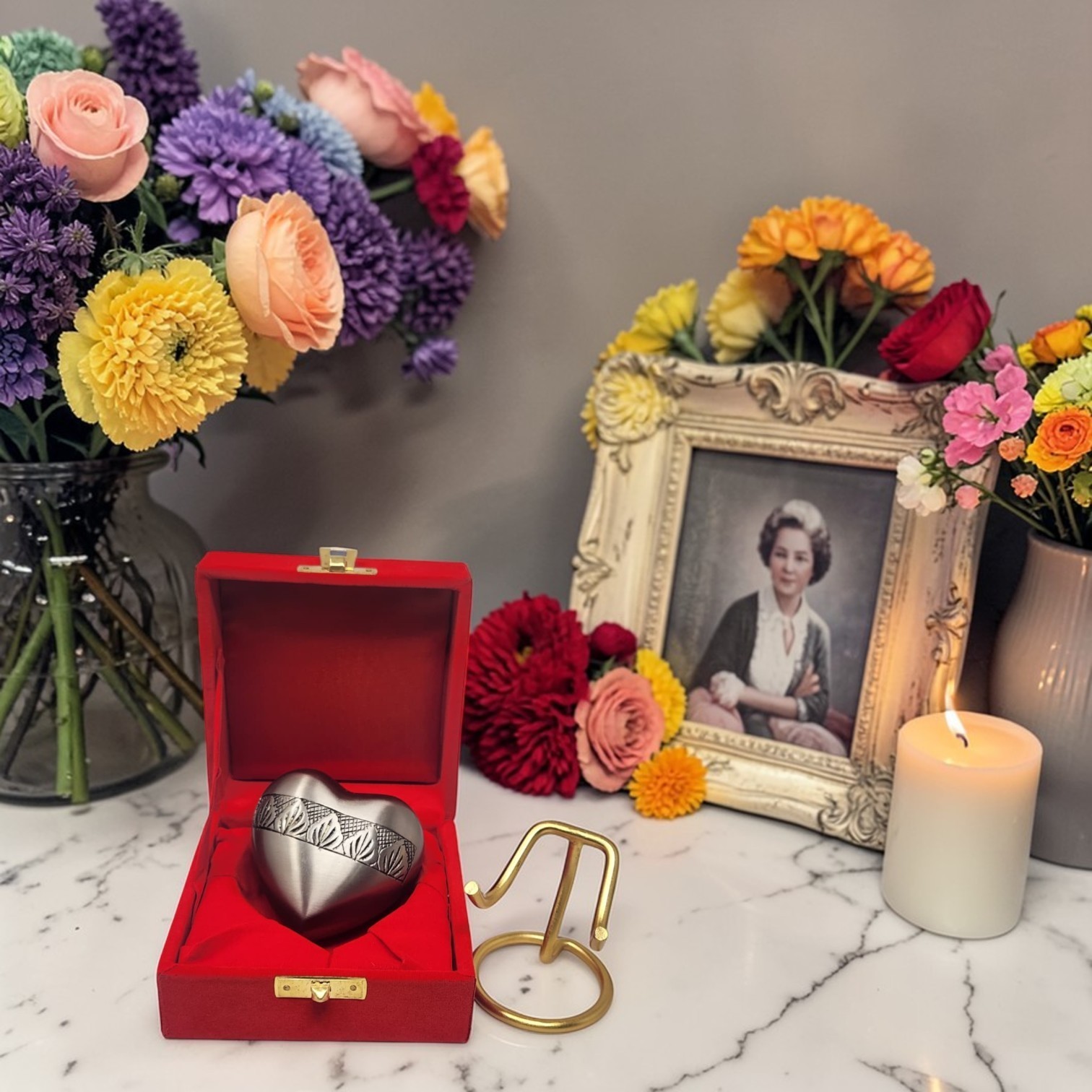 Personalized Mini Heart Keepsake Cremation Urn for Ashes with Stand & Box