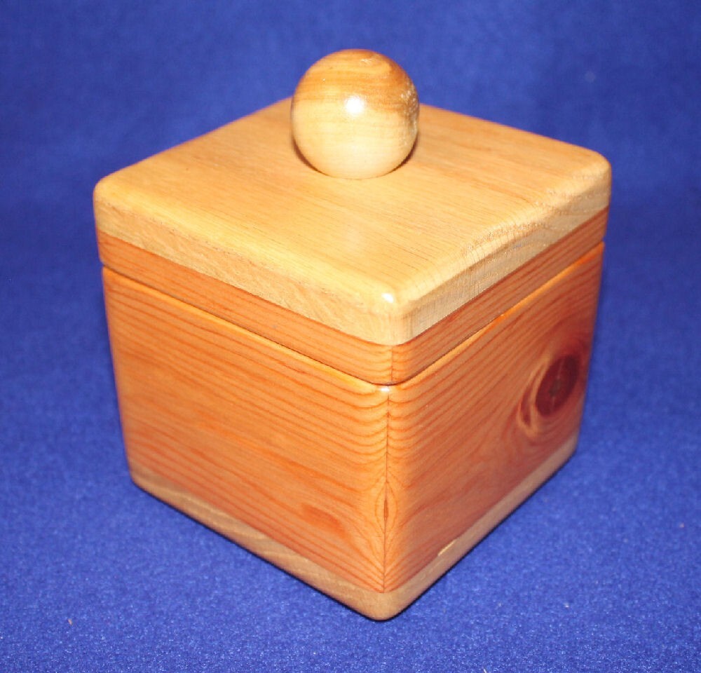 Hand-Made Small Pine/Oak Pet Urn (20.25 cubic inches)