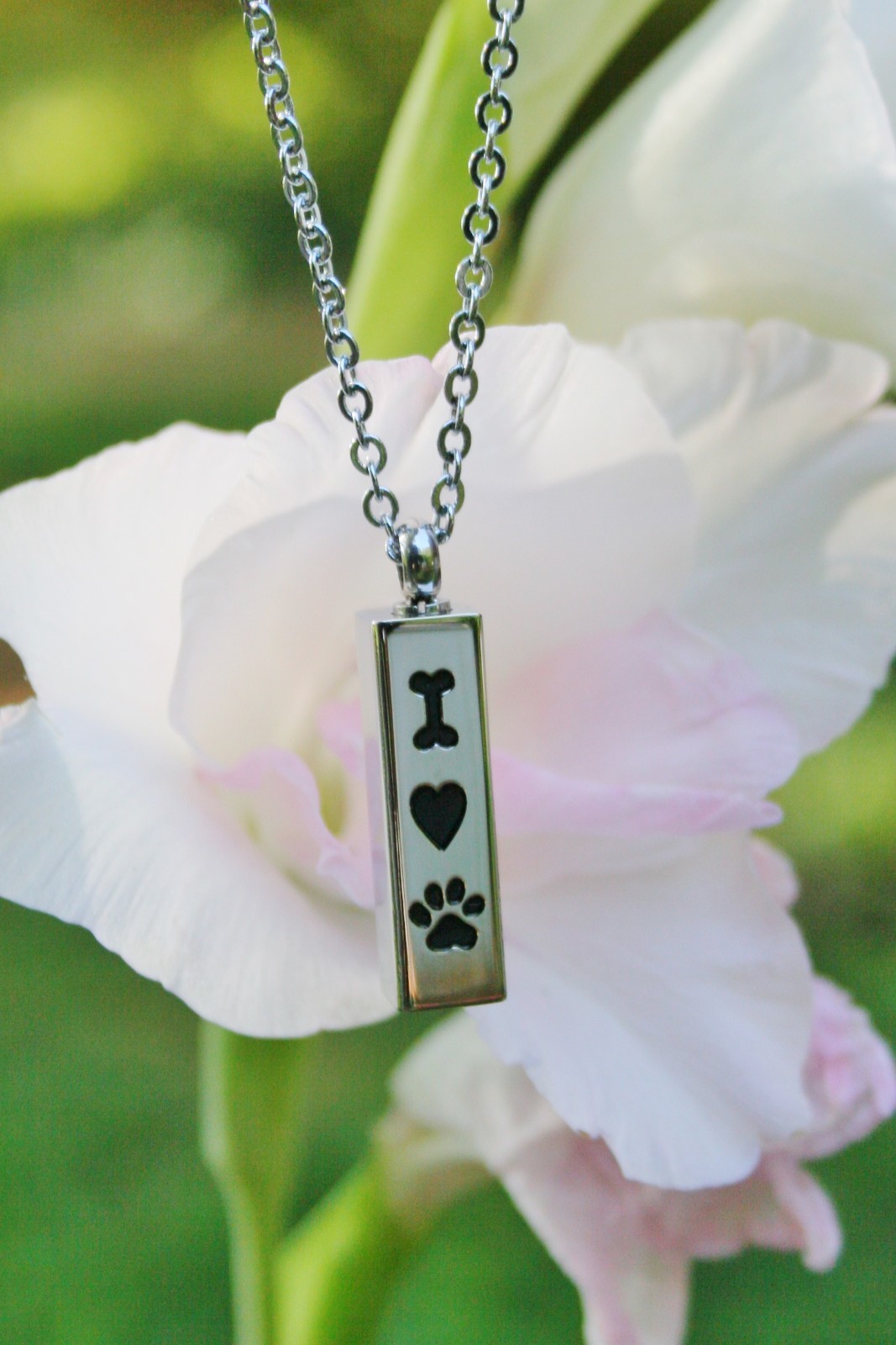 Pet Cremation Jewelry Pendant Urn Necklace for Ashes Dog Bone Heart Paw Print