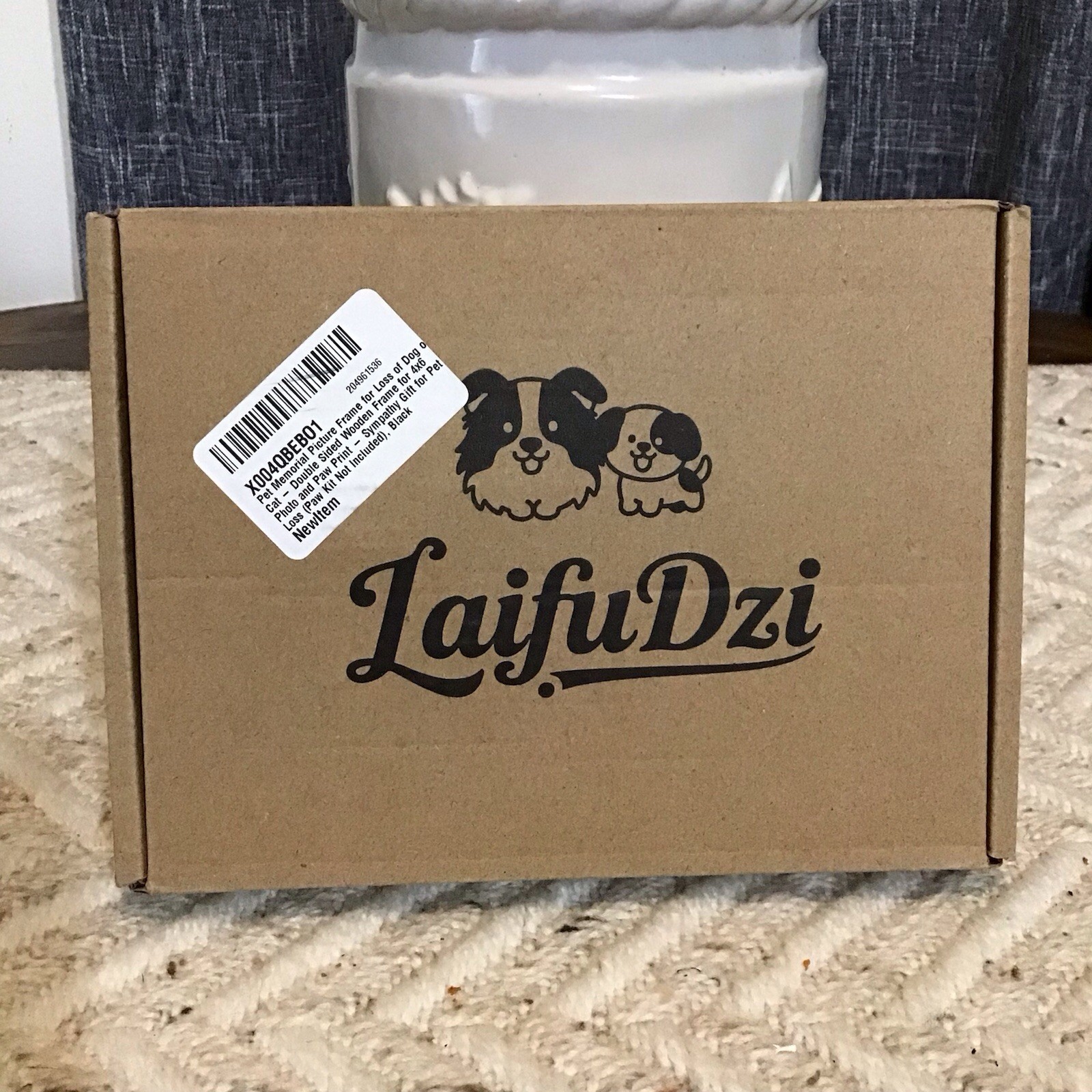 NIB Laifu DZI Pet Memorial Wood Picture Frame – (4”x6”)