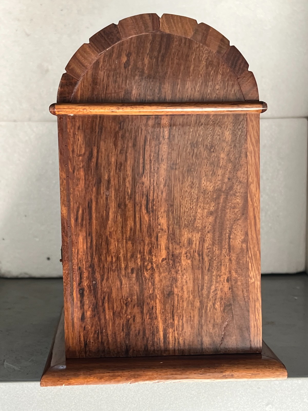 Handcrafted Beautiful PET URN for Memorial Sheesham Wood Treated 7x5x9 CM IU167