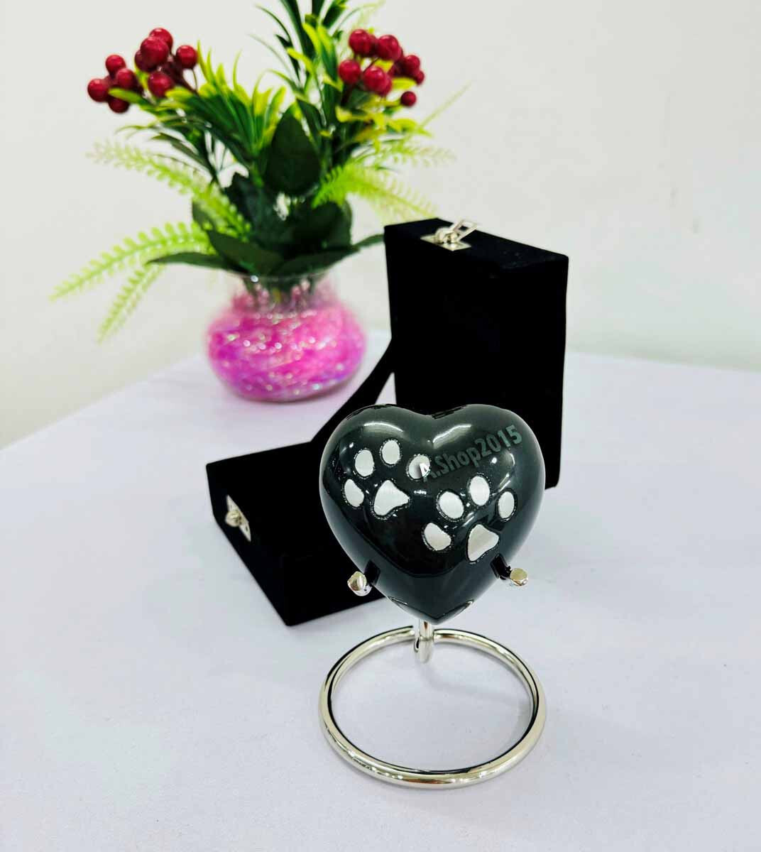 Small heart cremation urn for human ashes – premium box and heart urn standard –