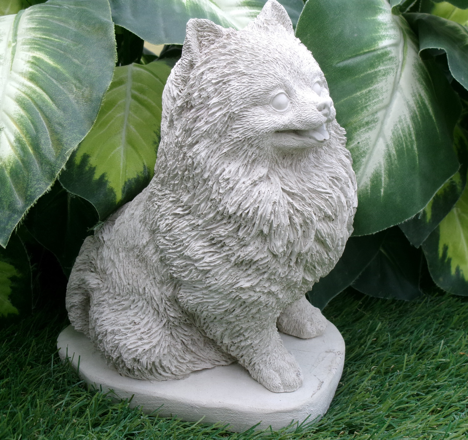 Pomeranian Dog Concrete Statue Outdoor garden decor Pommie lovers gift pet loss