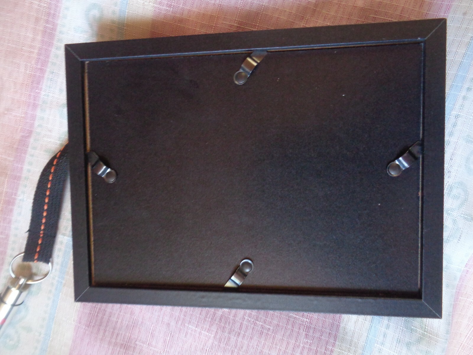 PAW PRINTS MEMORIAL PICTURE FRAME 5X7 W/URN DOG OR CAT