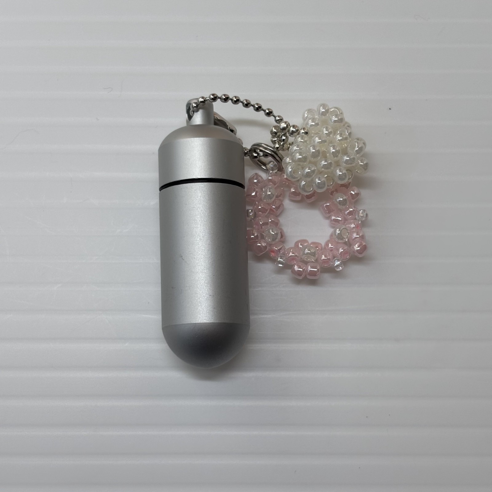 Cremation Ashes Keychain – Cremation Keepsake(with pink ring and white heart)