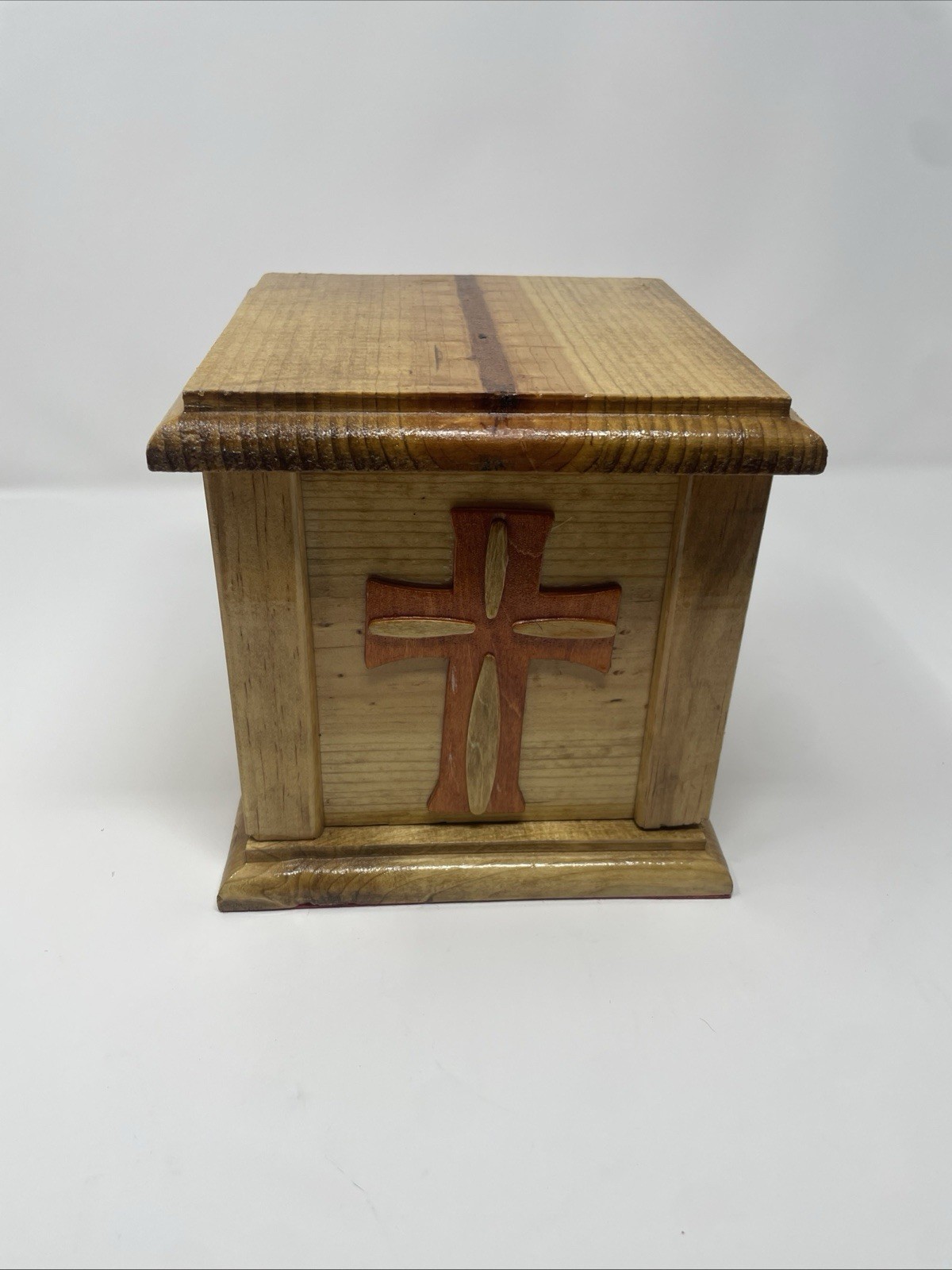 Hand Crafted Memorial Urn – Human or Pet Use