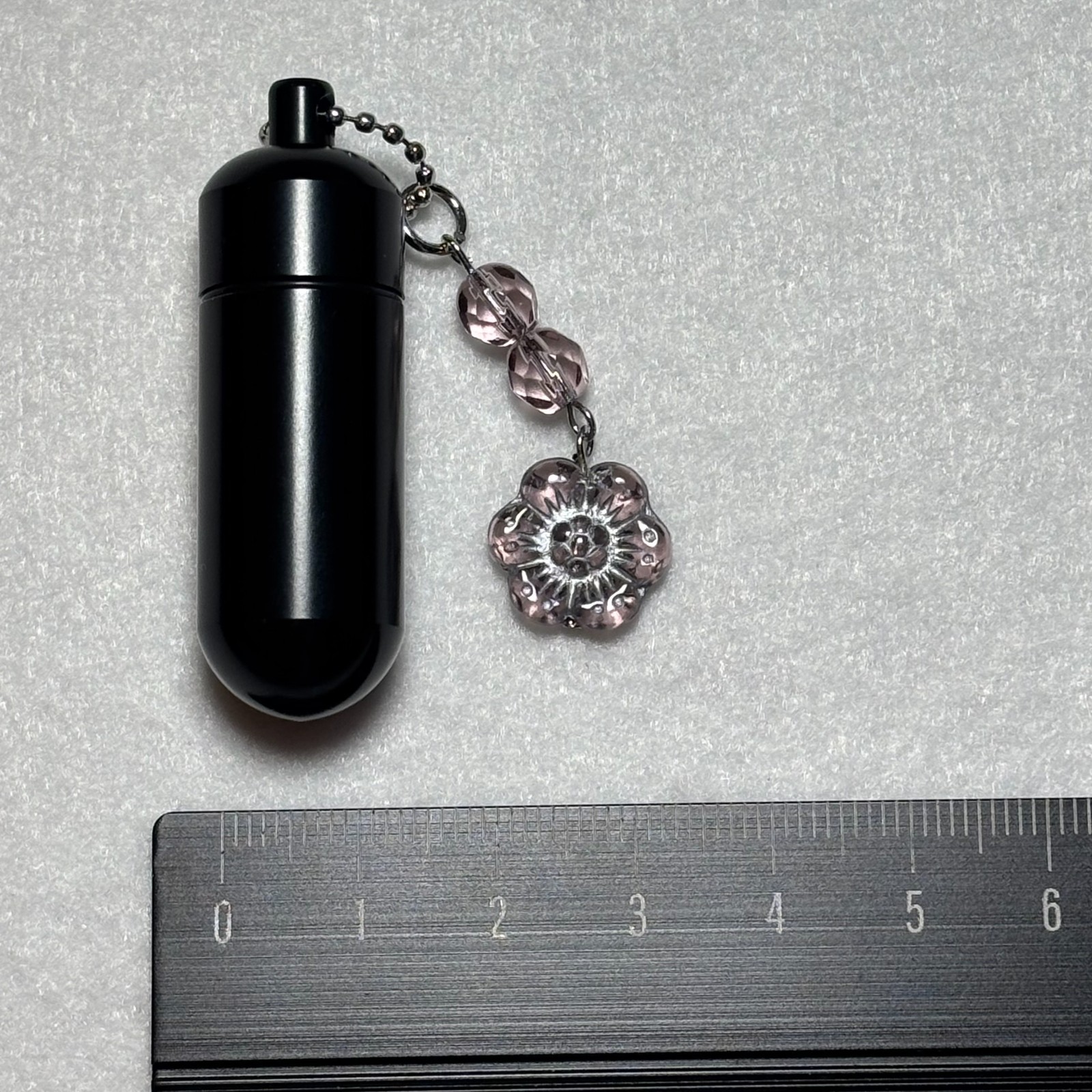 Cremation Ashes Keychain – Cremation Keepsake(pink ornaments)