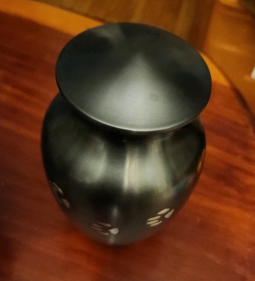 aluminum pet urn
