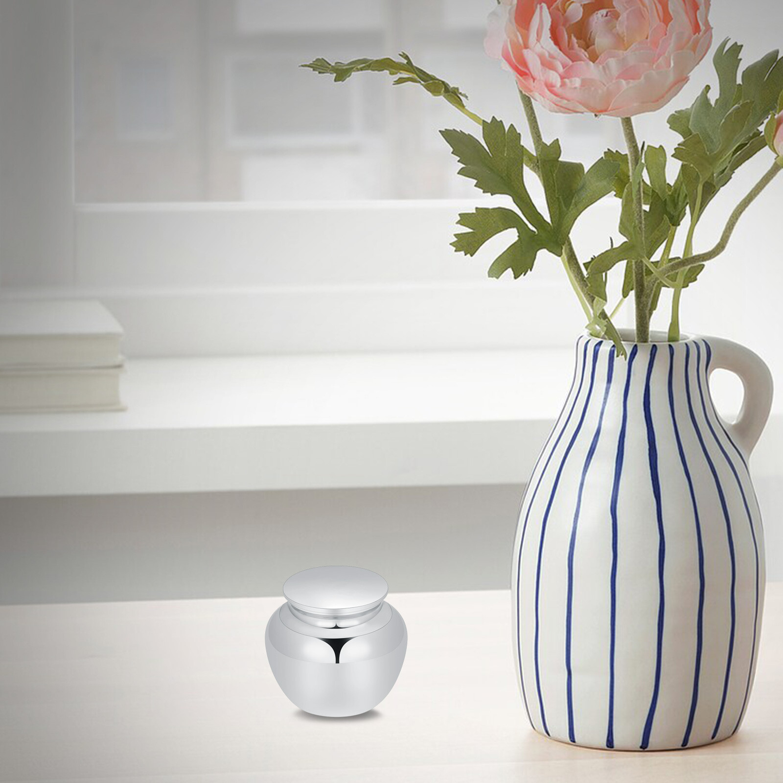 Small Keepsake Urns for Human Ashes 40*43 MM Memorial Cremation Urns for Ashes