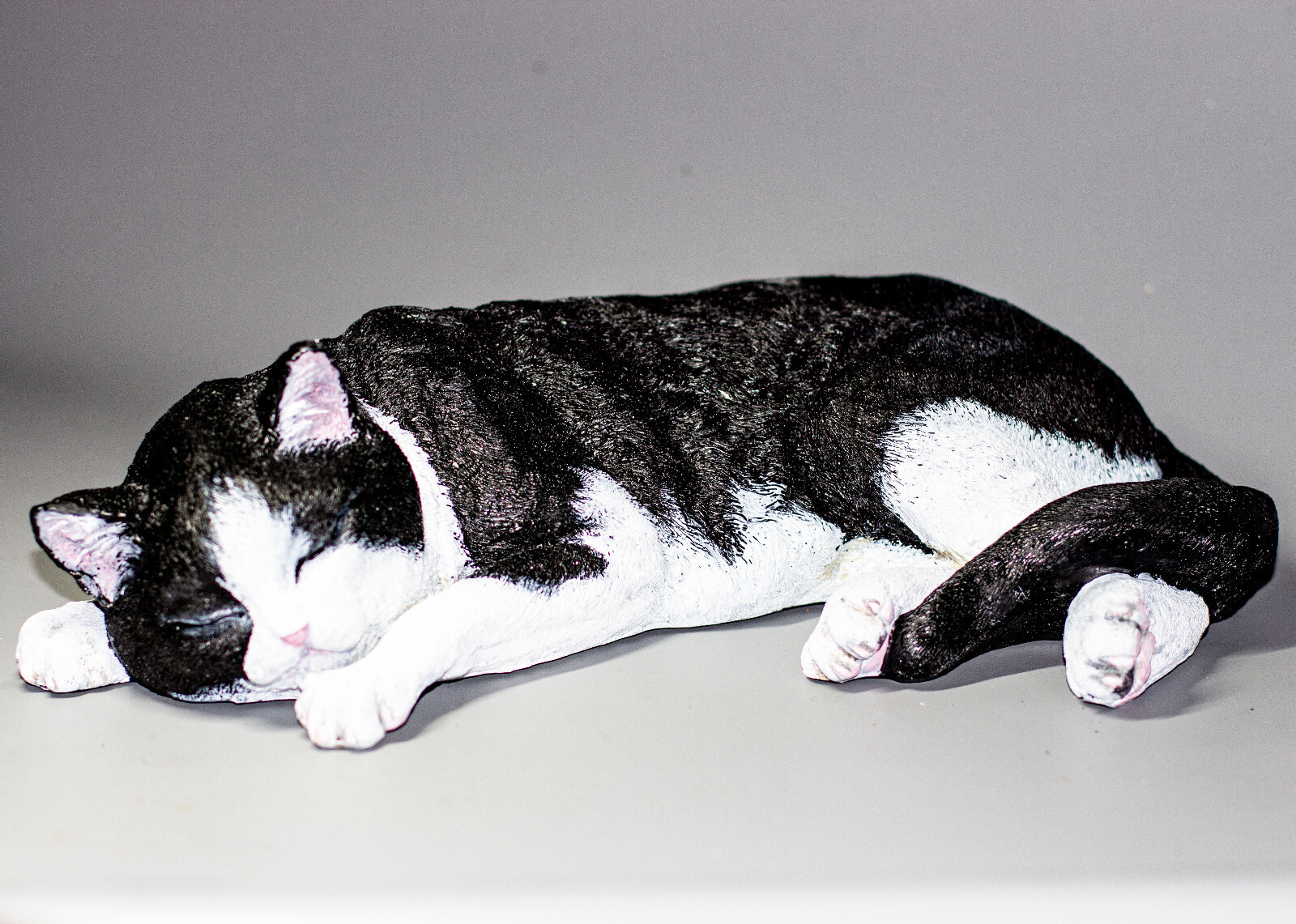 Tuxedo Cat Urn Pet Ashes Memorial Keepsake Cremation Sculpture Funeral Figurines