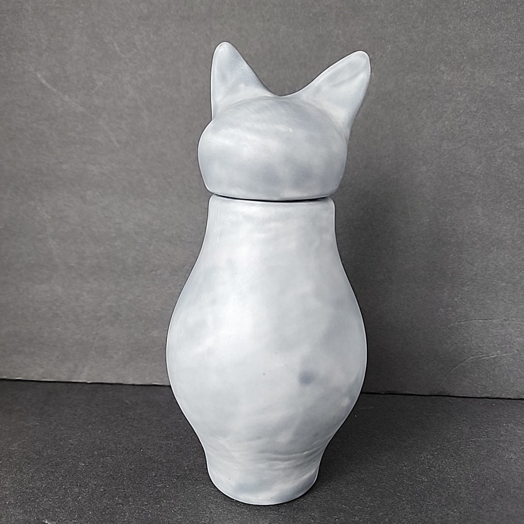 Basst Cat Urn By Charm Ceramic 8″ Smooth Light Gray Feline Figure Studio Art