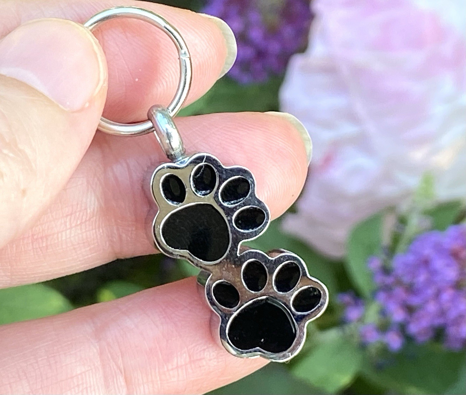 Pet Cremation Pendant Urn Keychain 1″ Key Ring for Ashes Paw Prints Dog Cat Paws
