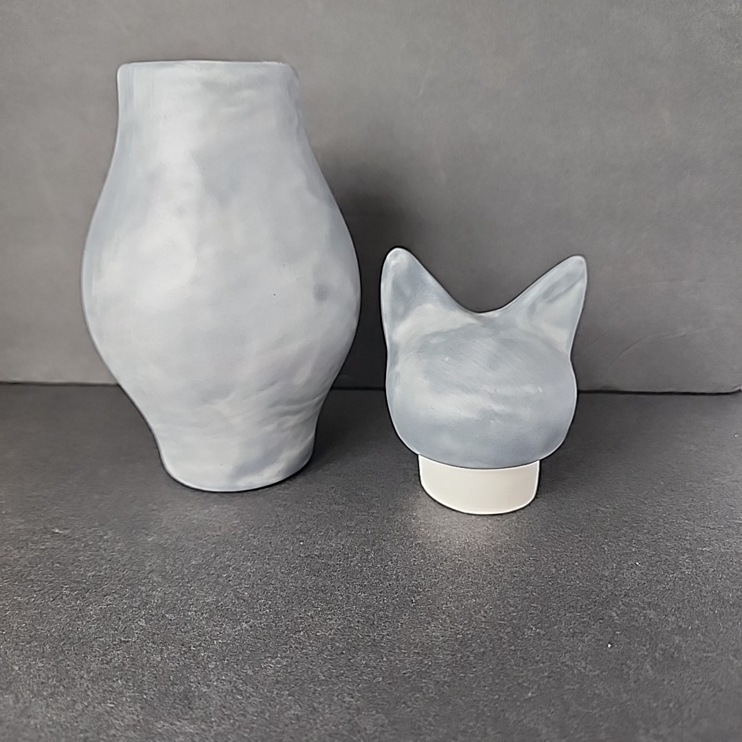 Basst Cat Urn By Charm Ceramic 8″ Smooth Light Gray Feline Figure Studio Art