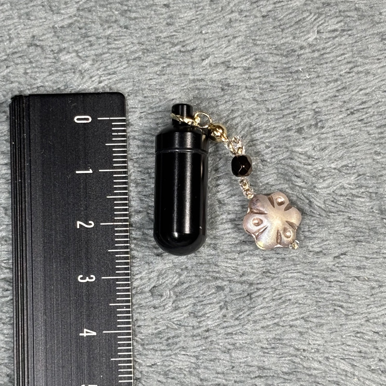 Cremation Ashes Keychain – Cremation Keepsake(ornament)