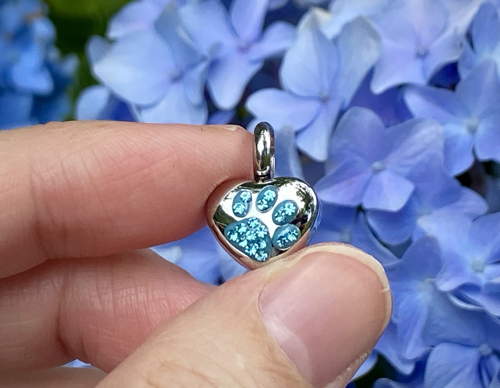 Tiny Pet Cremation Pendant Necklace Girls Ladies Crystal Paw Print Blue Purple