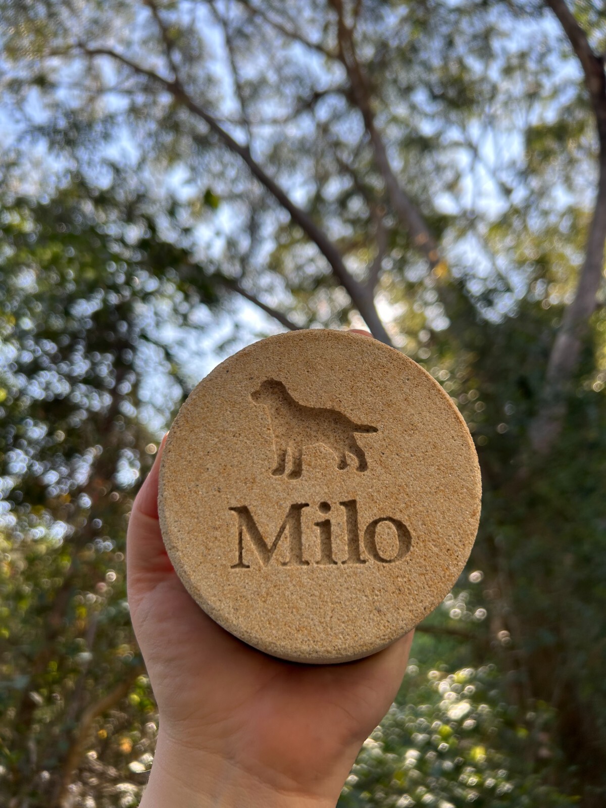 Memorial Labrador Keepsake – Sandstone – Personalised