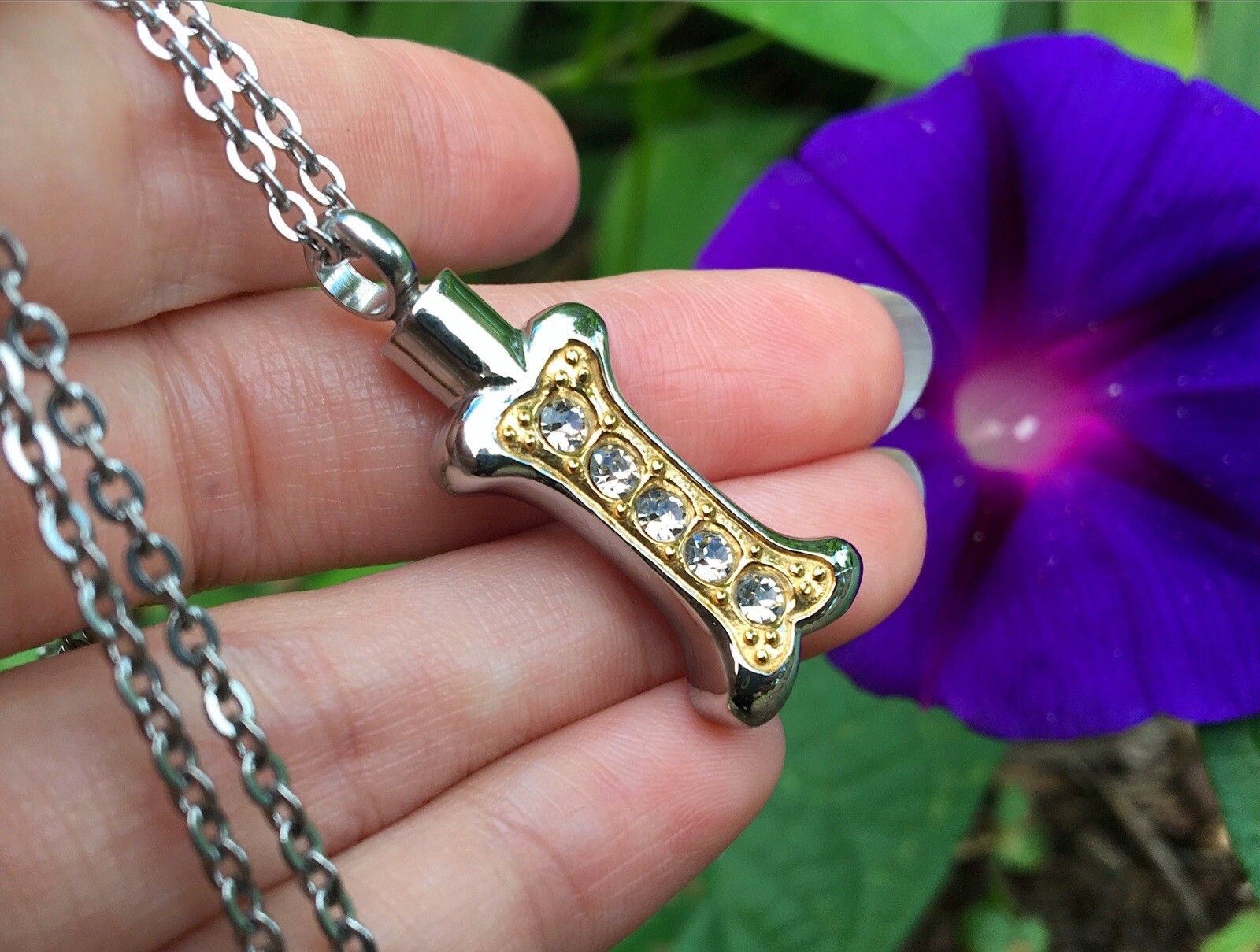 Dog Bone Cremation Necklace Crystals Ladies Urn Jewelry Pendant for Ashes Girls