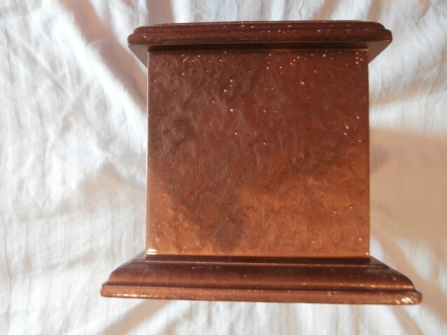 Pet Urn for dogs or cats (wooden)