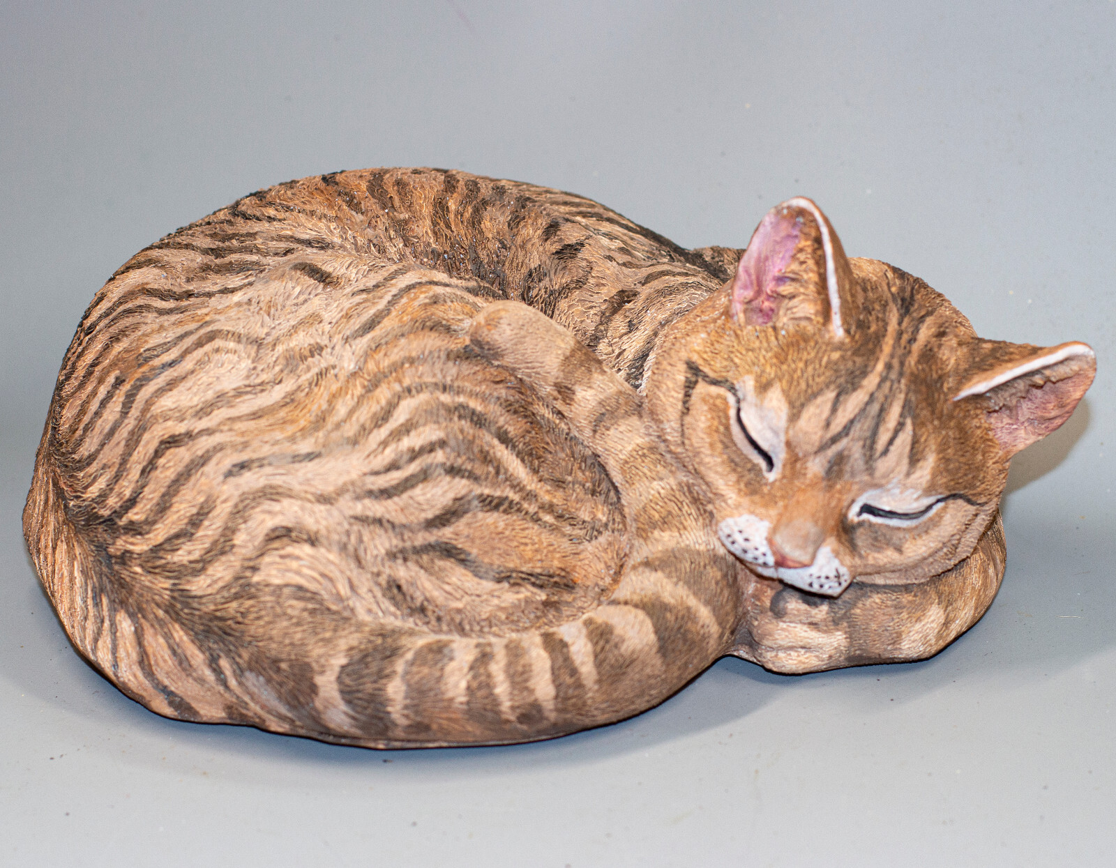 Brown Striped Cat Cremation Urn Pet Ashes Keepsake Memorial Funeral Statue Decor