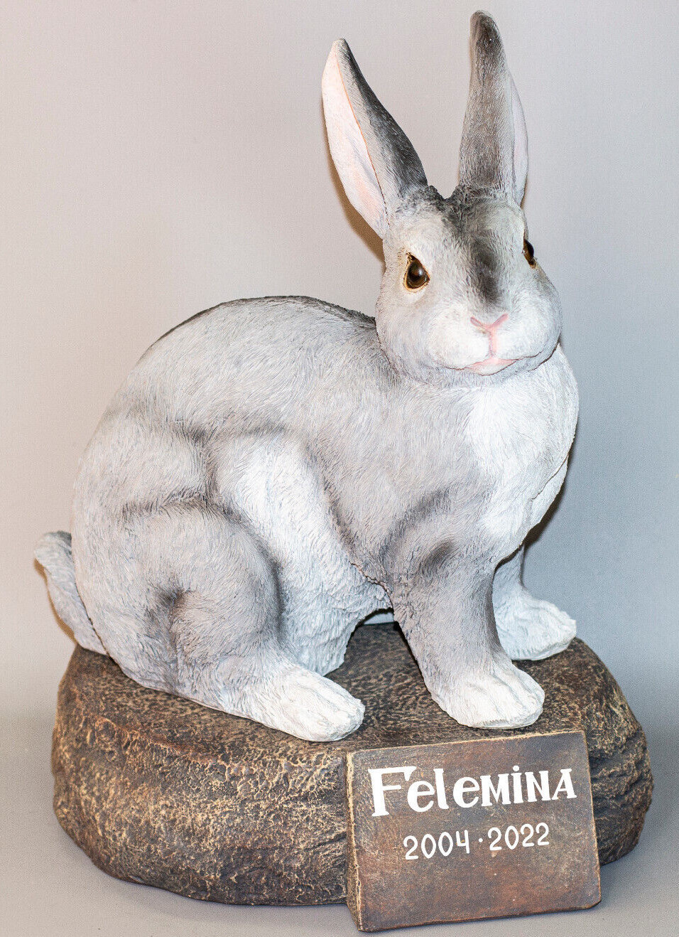Large Pet Memorial Stone Rabbit Urn Bunny Grave Marker Alimal Loss Tribute Decor