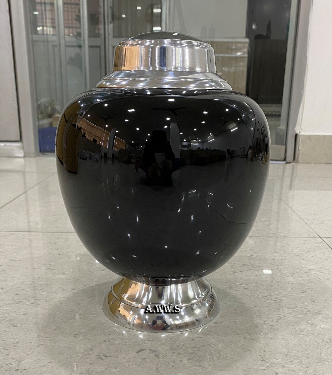 Cremation Urn for Adult Human Ashes – Large Handcrafted Funeral Memorial