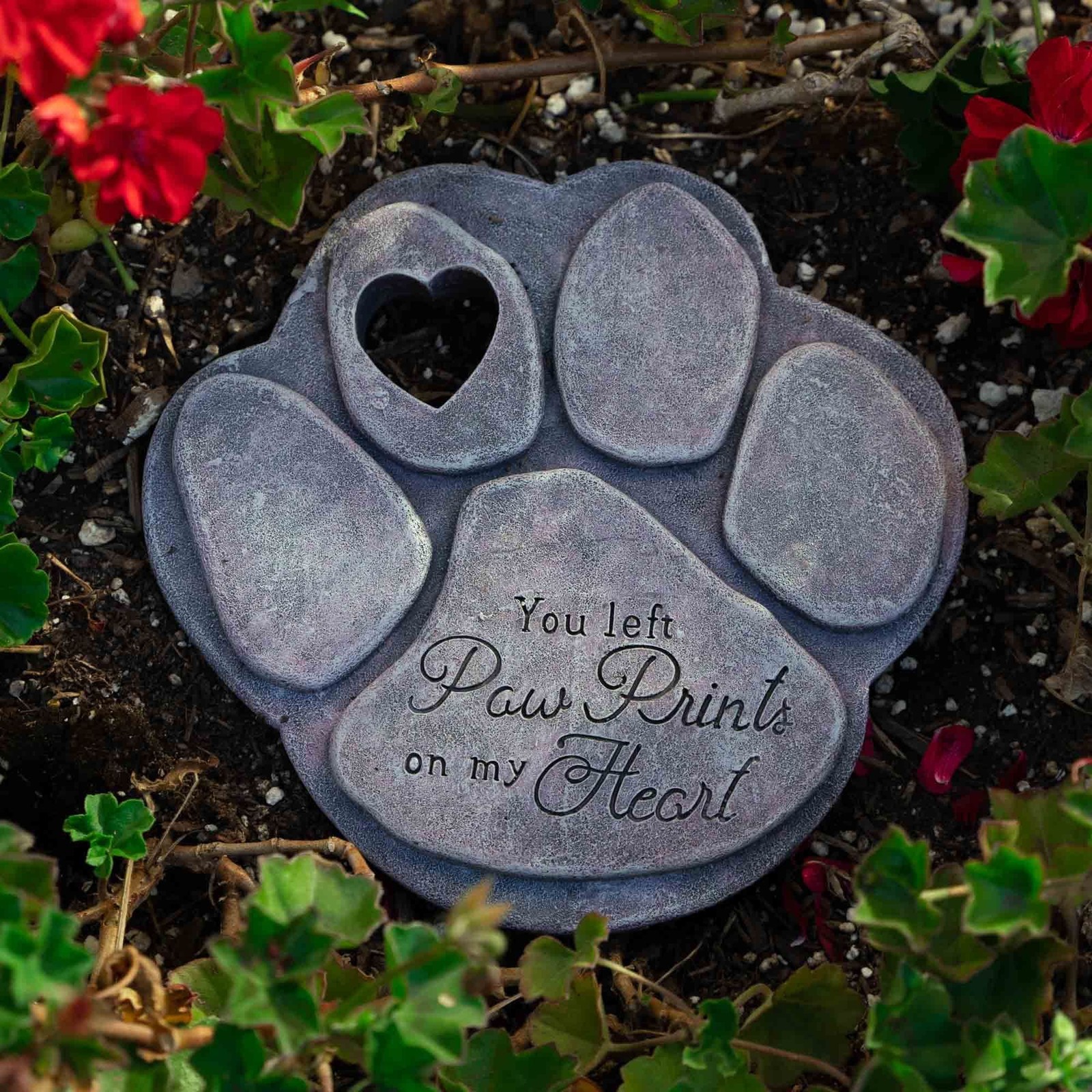 Pet Memorial Garden Stone – ‘You Left Paw Prints On My Heart’ – Dog or Cat Be…