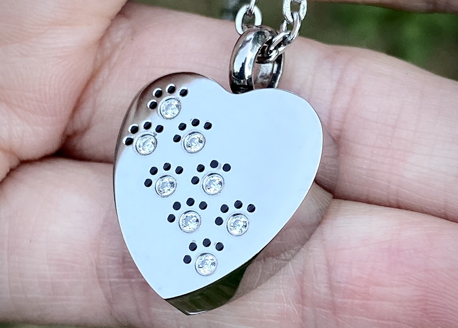 Pet Cremation Pendant Urn Keychain 1″ Key Ring for Ashes Dog Cat Paw Print Heart