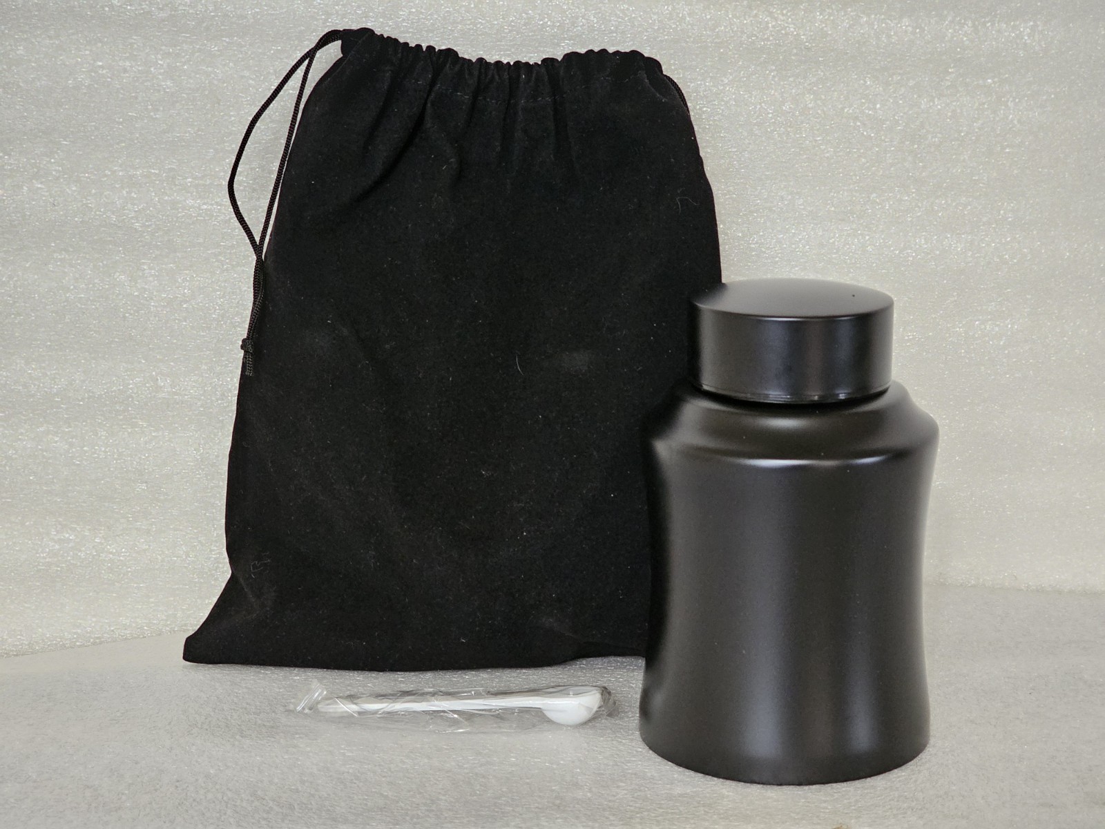 Stainless Steel Small/Med Pet Urn, Secure Screw Lid, Lightweight w/Pouch Black