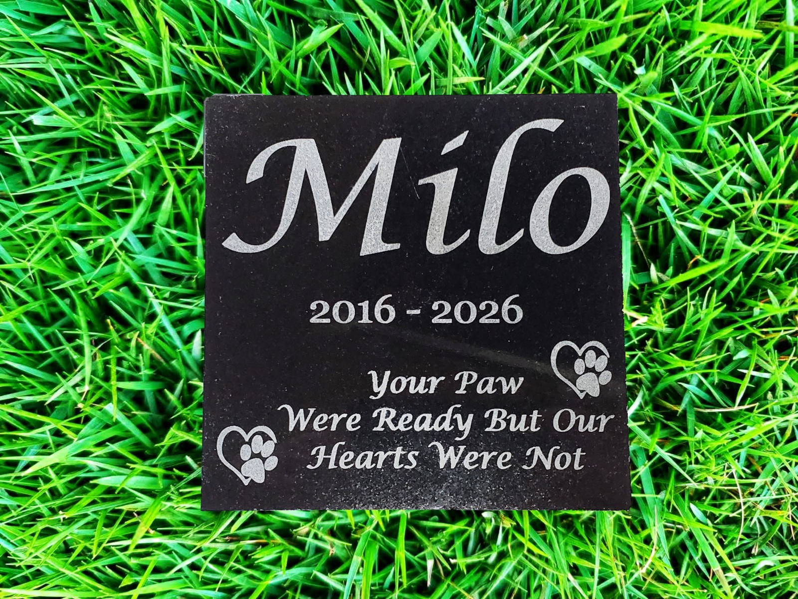 Granite Grave Marker Headstone Garden Memorial Plaque, Pet Loss Gift d12