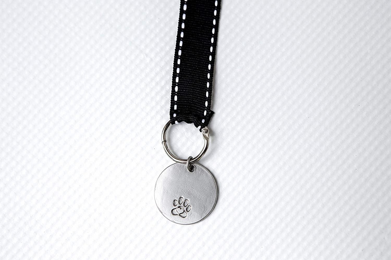 Pawprints Pet Memorial Frame – Touching Sympathy Gift with Personalized Tag