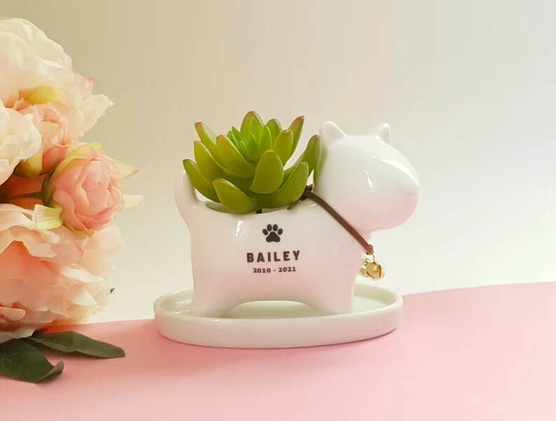 Dog Cat Pet Memorial Planter Pot for Succulents, Cacti Personalized Gift