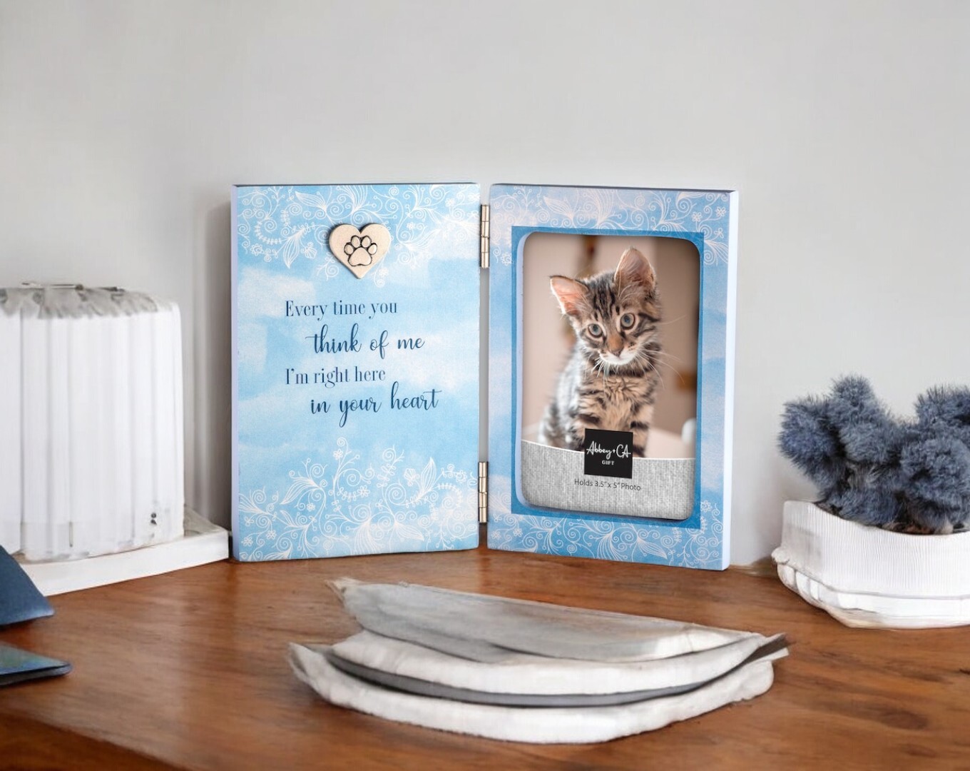 Rainbow Bridge Pet Memorial Photo Frame for Cats, Bereavement Sympathy Gift