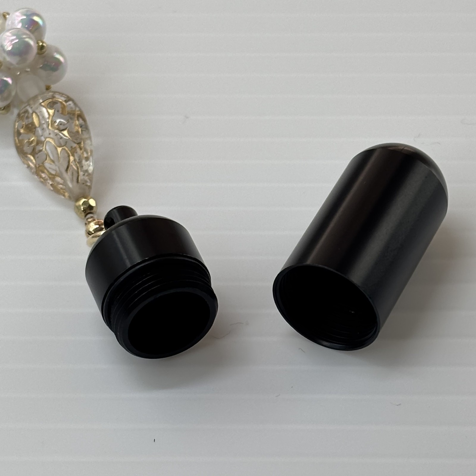 Cremation Ashes Keychain – Cremation Keepsake(gold orb and pearl ornament)