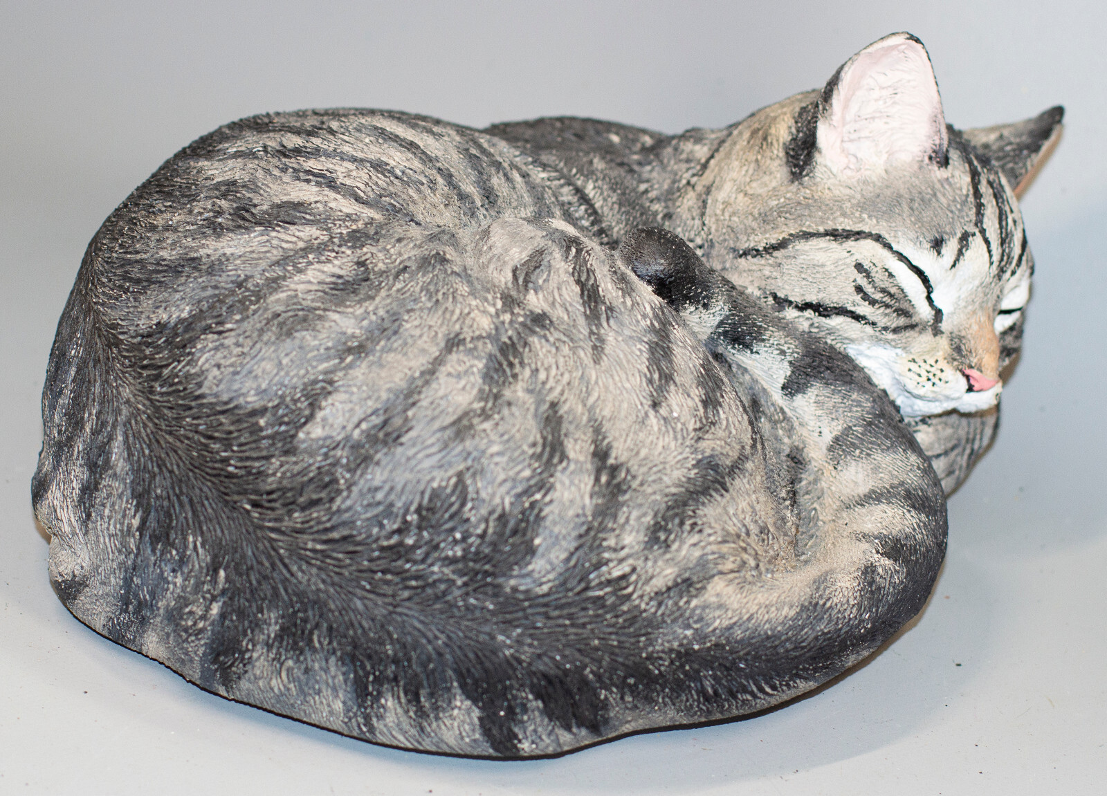 Gray Tabby Cat Urn Cremation Statue Pet Ashes Memorial Grave Decor Sympathy Gift