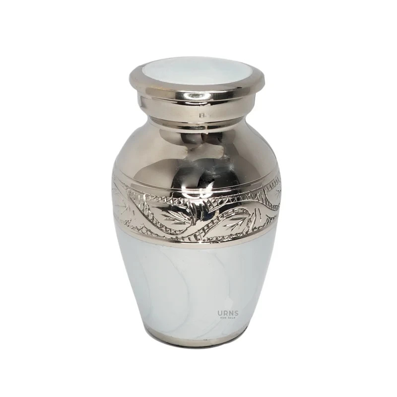 Silver Elegance Keepsake Urn – A Serene and Timeless Tribute