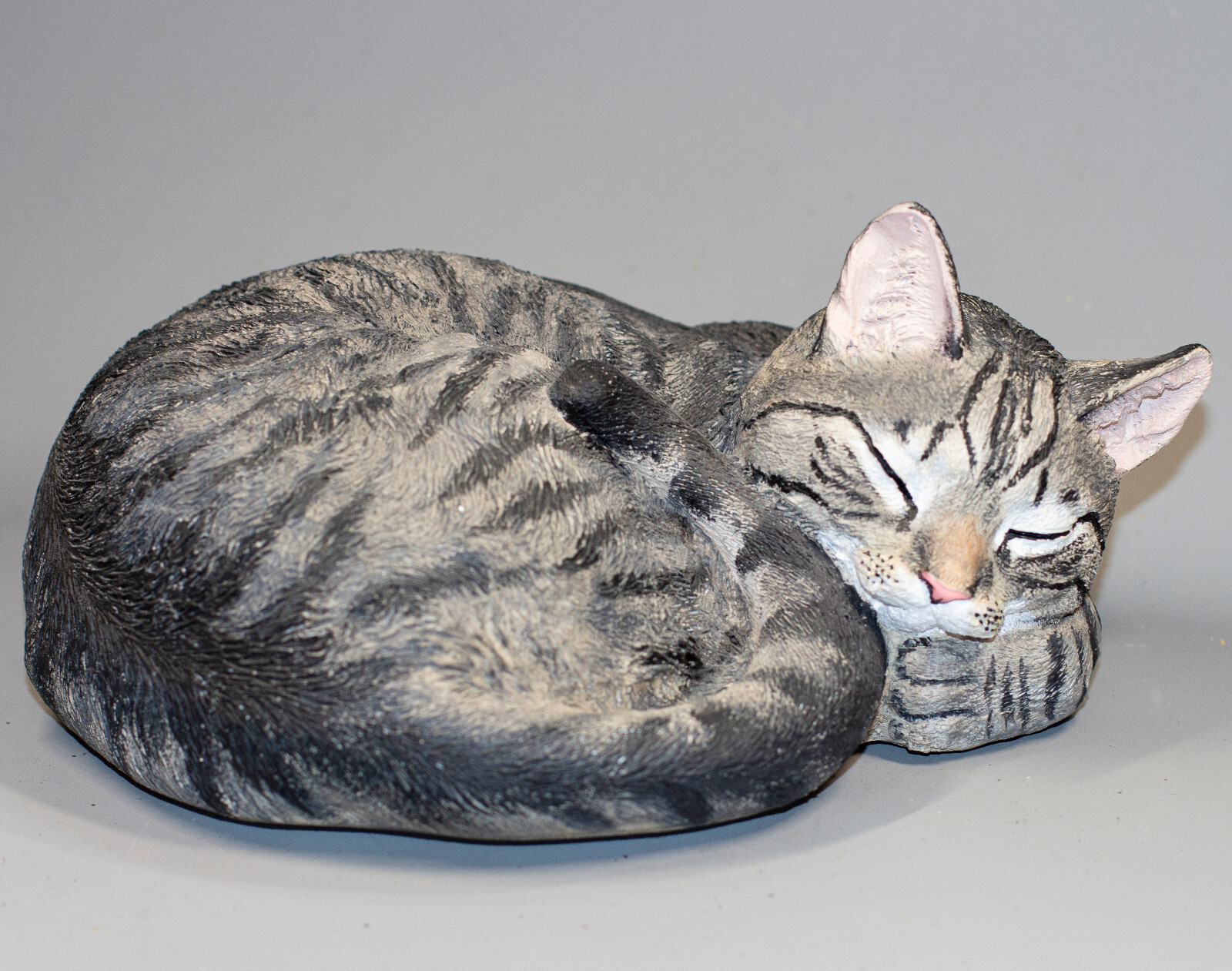 Gray Tabby Cat Urn Cremation Statue Pet Ashes Memorial Grave Decor Sympathy Gift