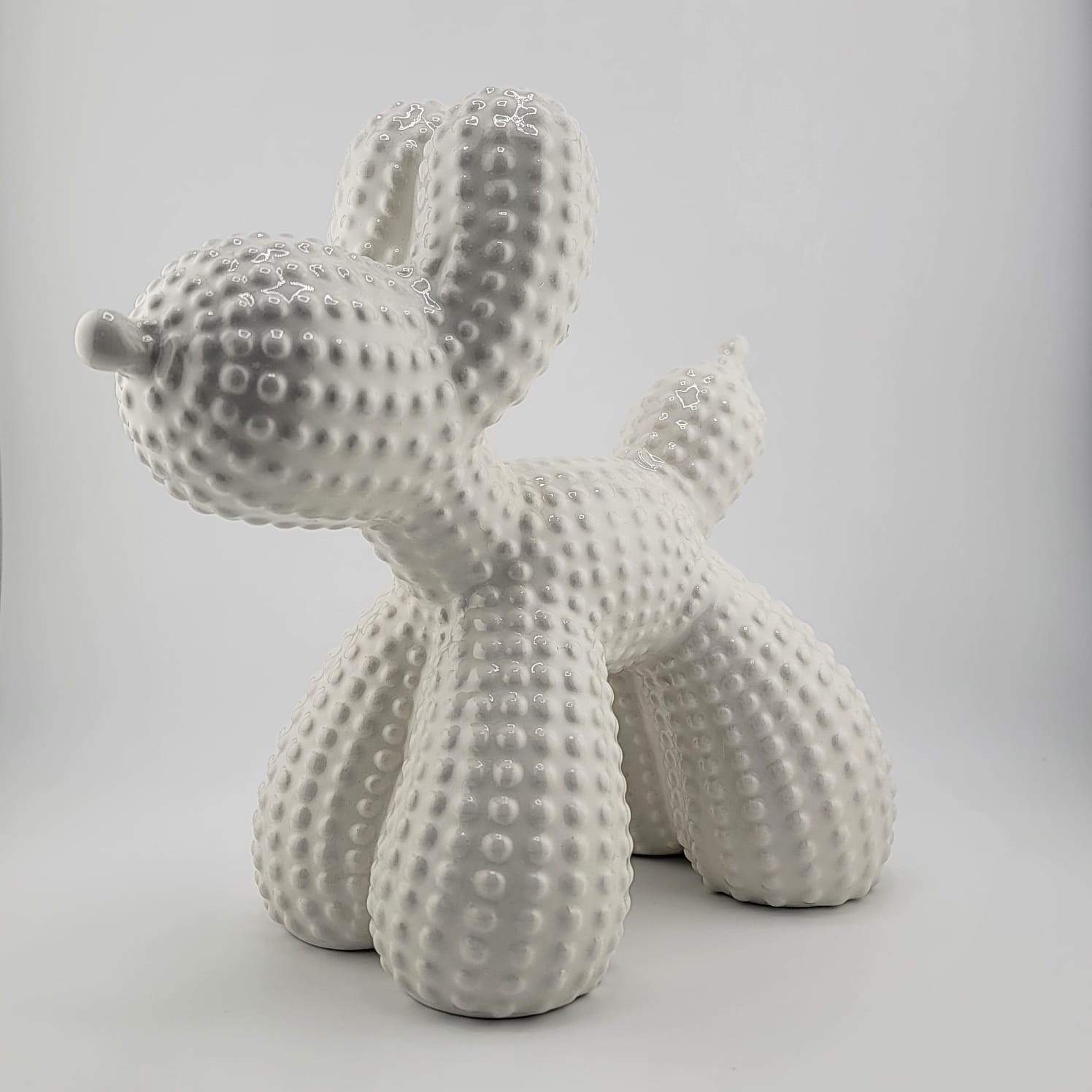 Balloon Dog Pet Ashes Urn – Glossy Ceramic Memorial Keepsake – Red/Cyan/White
