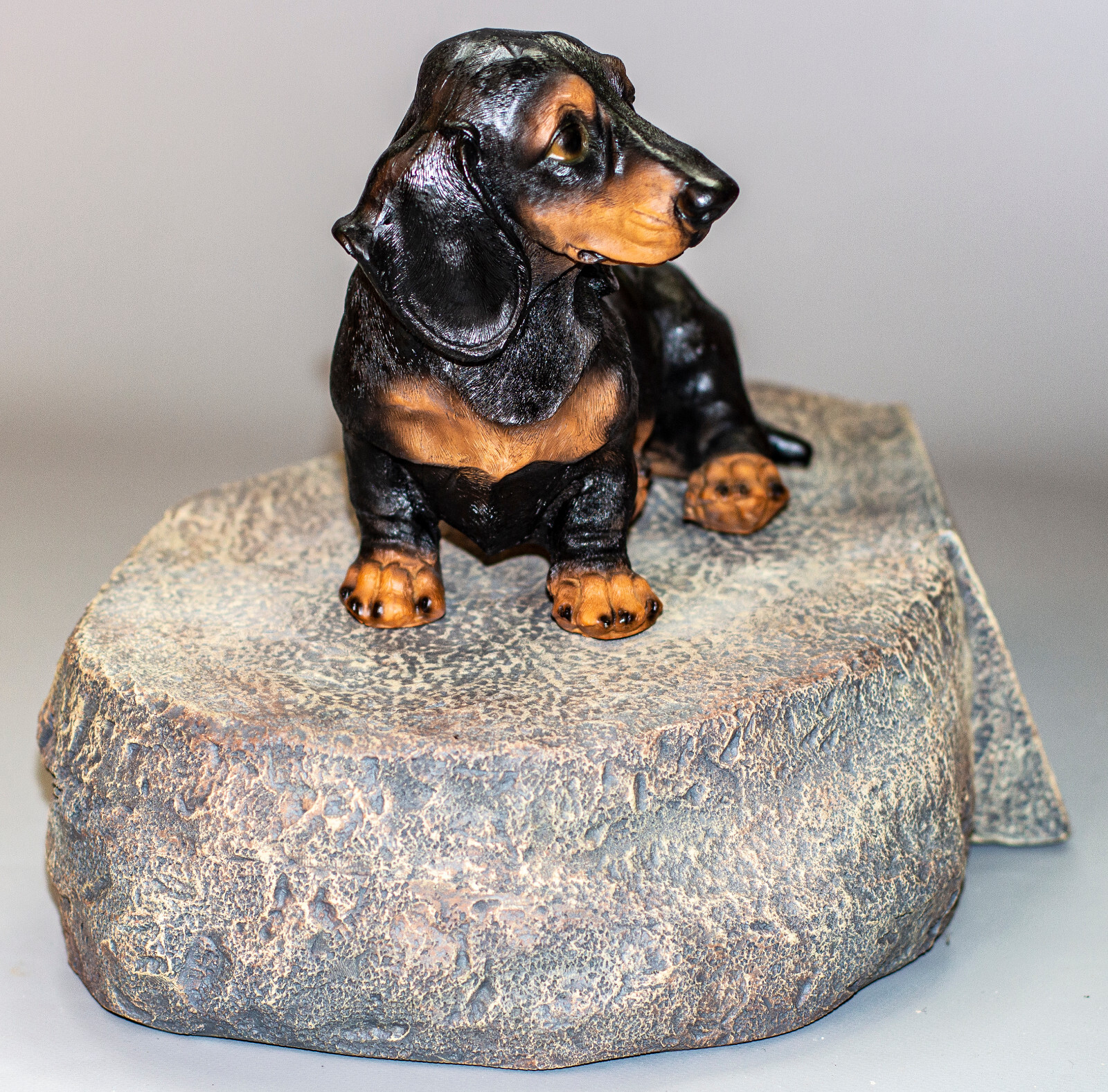 Dachshund Urn Pet Ashes Memorial Tombstone Cremation Dog Sculpture Grave Marker