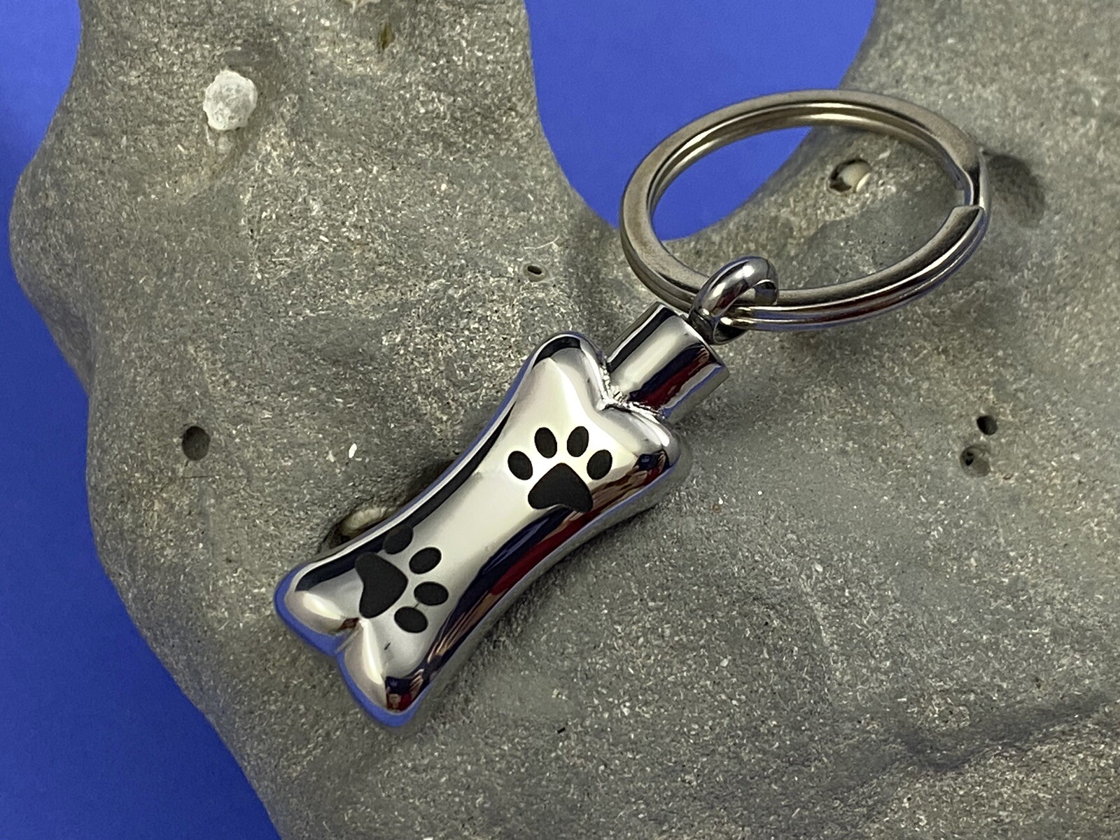 Dog Cremation Pendant Urn Keychain 1″ Key Ring for Ashes Pet Bone Silver Gift
