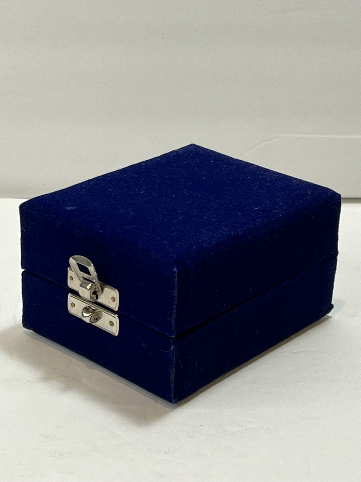 Miniature Metal Silver Plated Urn for Pet Ashes Clean 3 Inches Tall