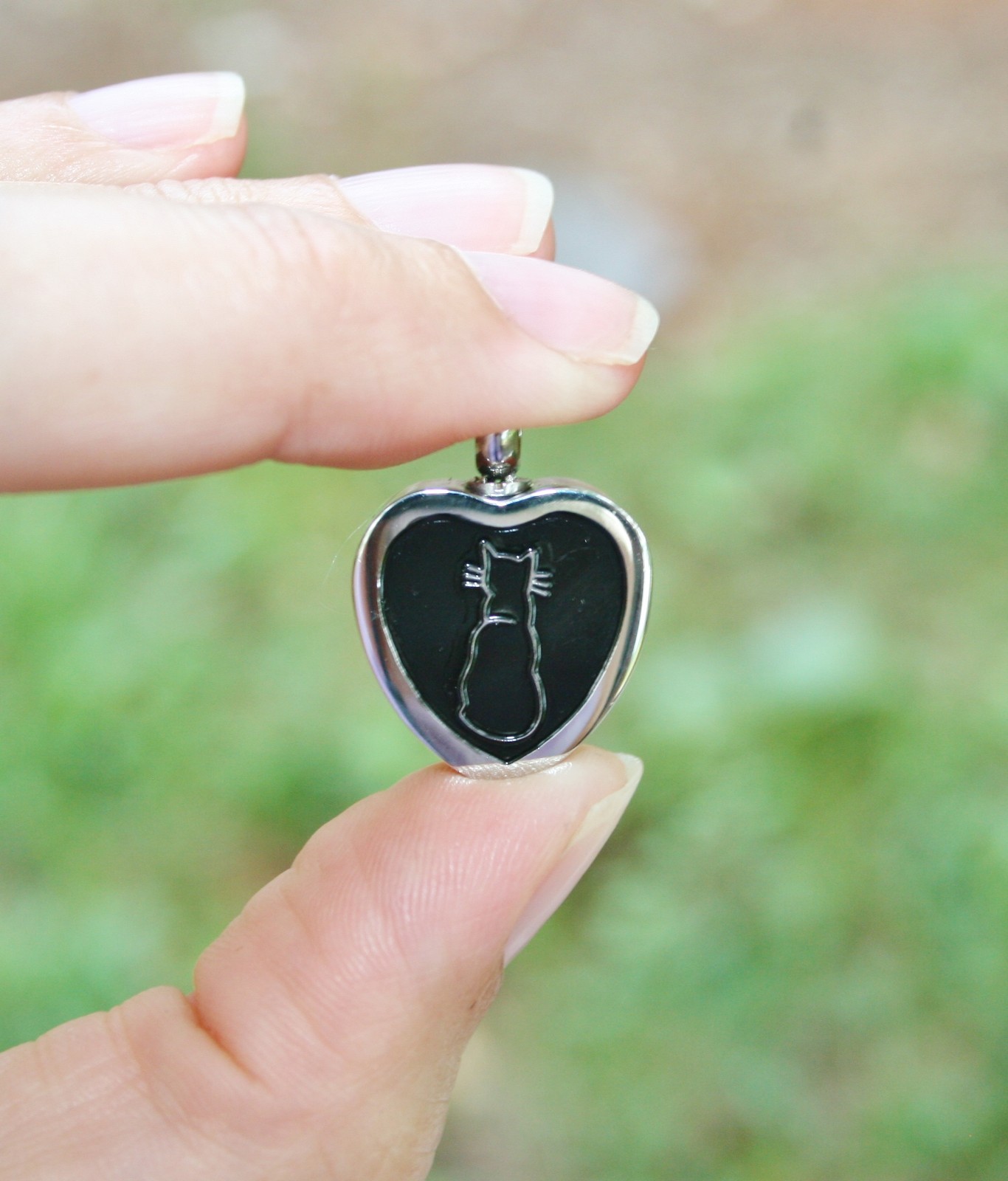 Cat Cremation Necklace Jewelry Pendant Urn for Ashes Memorial Gift Black Kitty