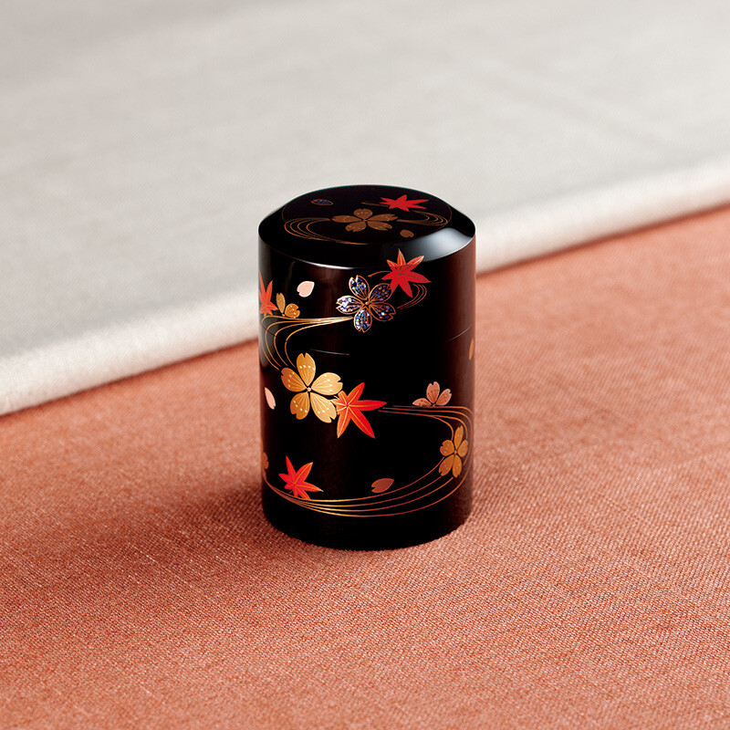 Kiwami Makie Beauty of the Four SeasonSmall Keepsake Urn for Human Ashes Lacquer