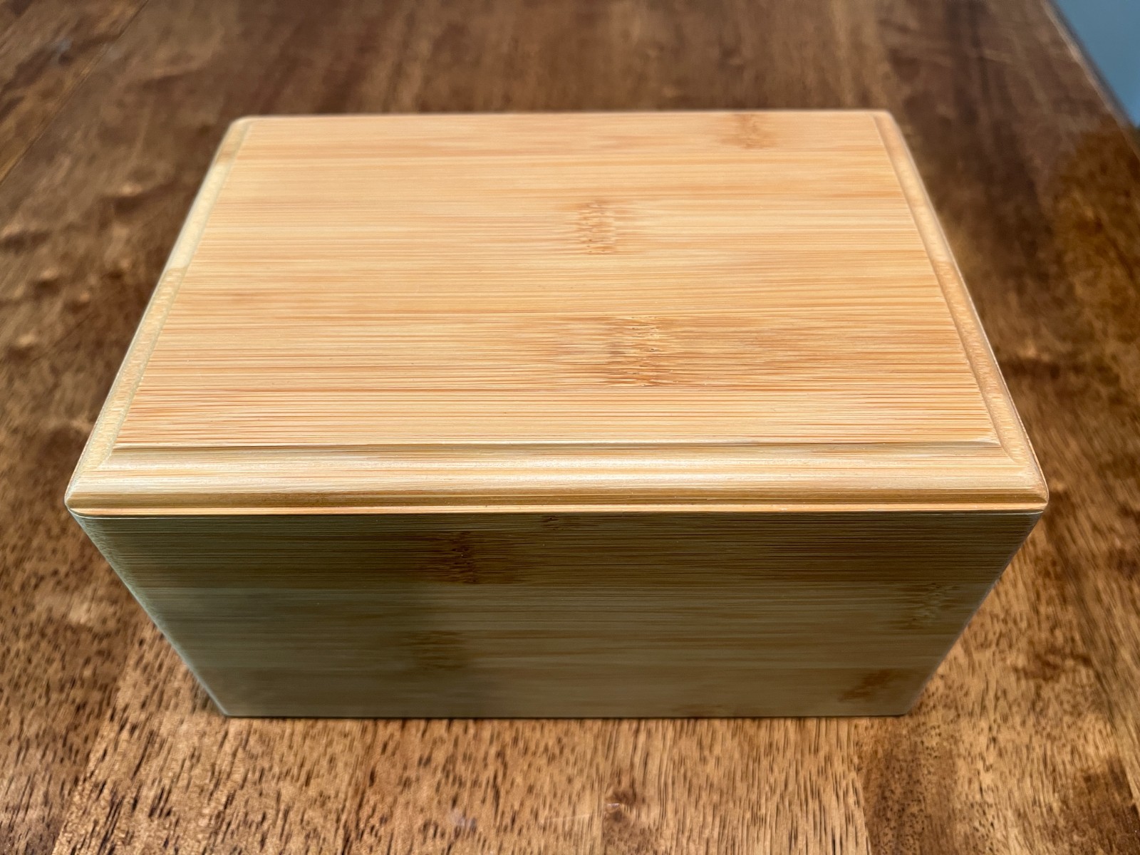 Bamboo Pet Urns for Dog Ashes; Bamboo Wooden Pet Box Urn for Funeral