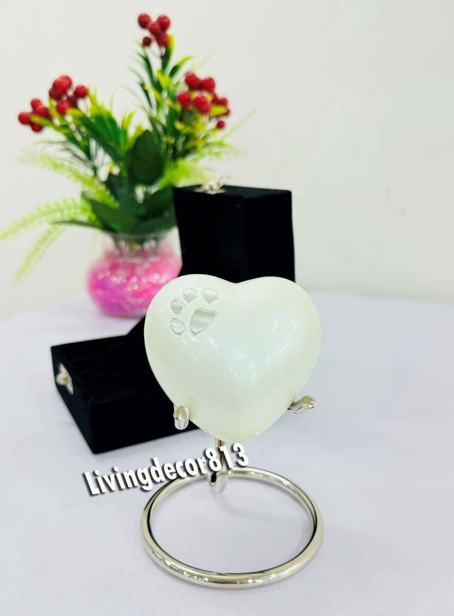 Heart Shaped Small Keepsakes Cremation Urn For Human Ashes/Funeral Supplies Urn